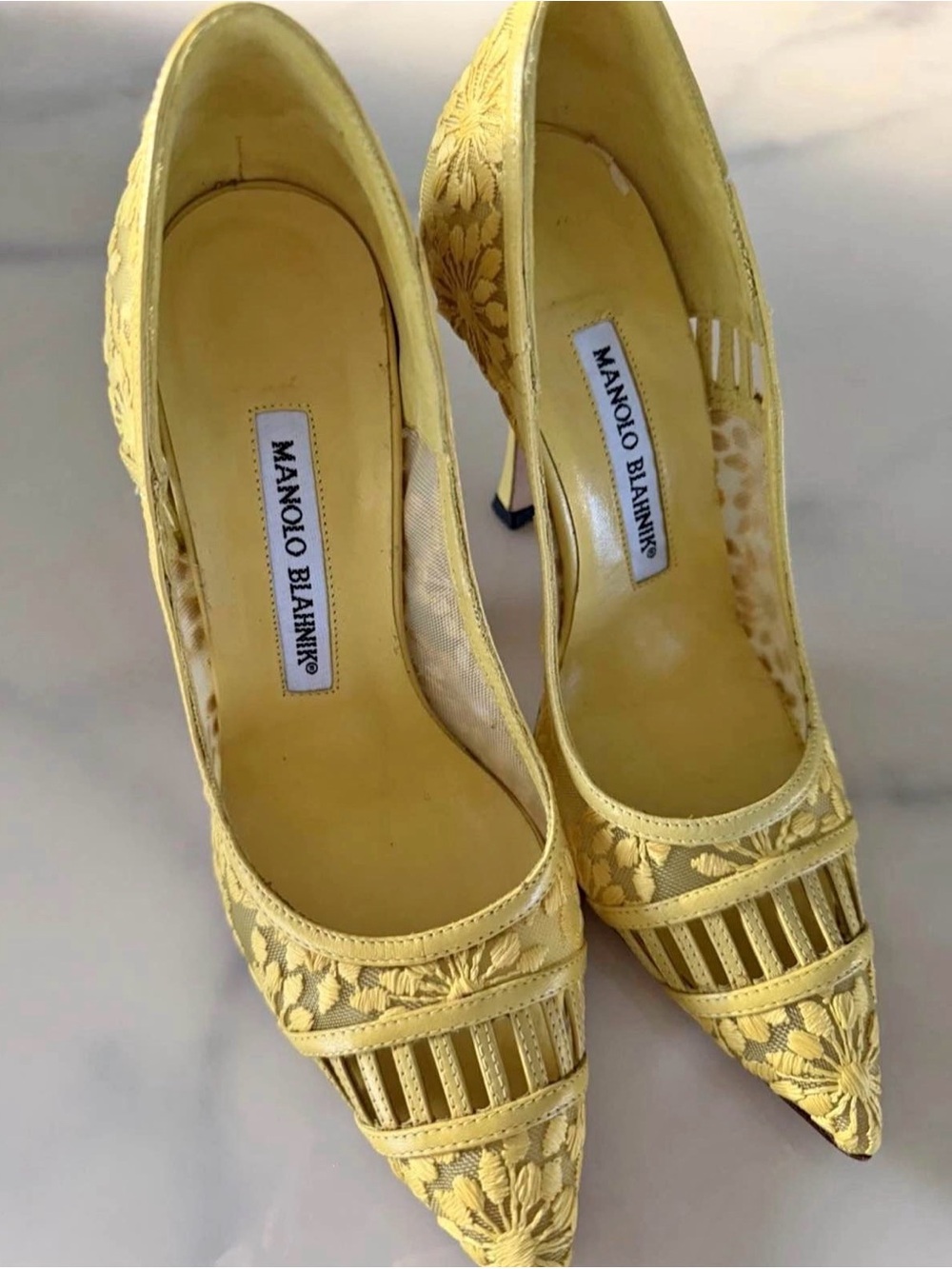 Vintage Manolo Blahnik Embroidered Leather Lace Floral Stiletto Heels 105 Pumps
